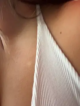โชว์เว็บแคมของ Naughty-Samanta-