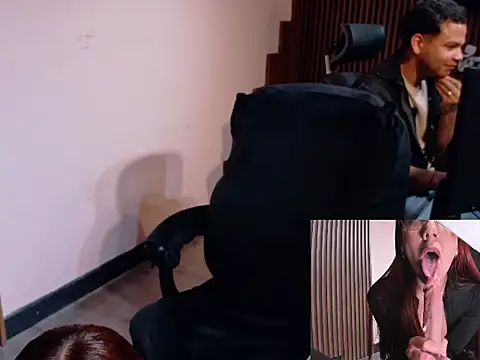 desk__desire 在線直播表演