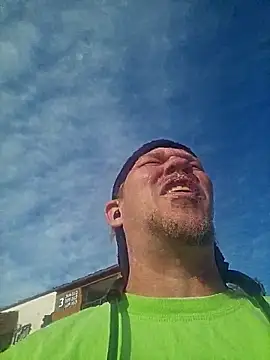 โชว์เว็บแคมของ yourMasterisBored