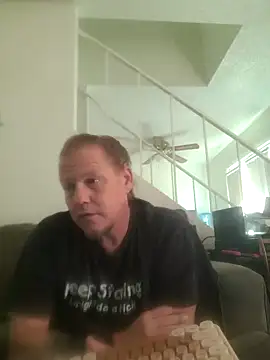 yourMasterisBored – webcam-show