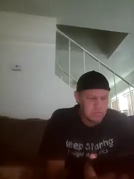 yourMasterisBored's Webcam Show