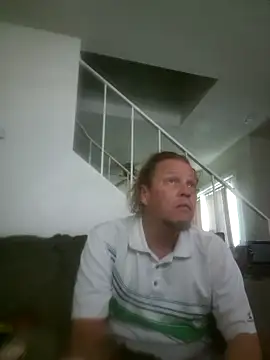yourMasterisBored webkamerás műsora