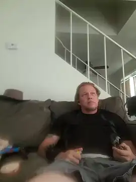 yourMasterisBored's Webcam Show