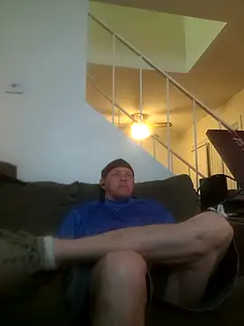 yourMasterisBored Show in webcam