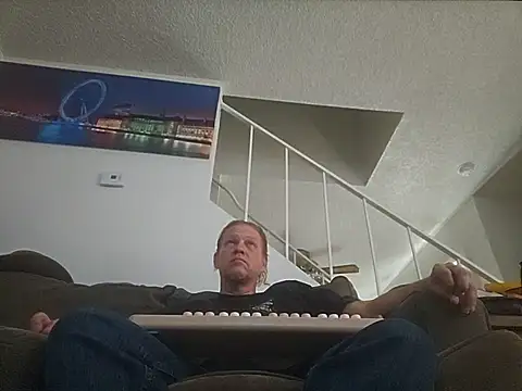 yourMasterisBored: вебкам-шоу