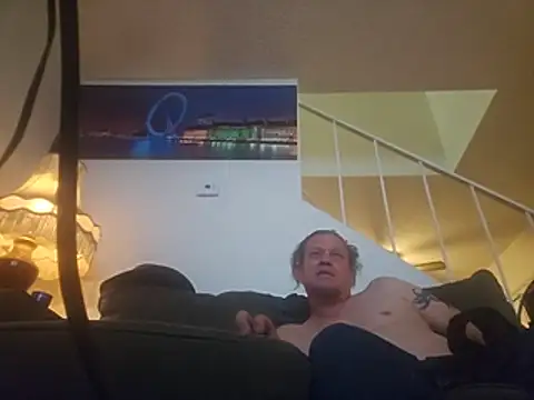 yourMasterisBored webkamerás műsora