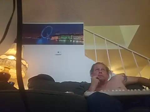 yourMasterisBored Webcamshow