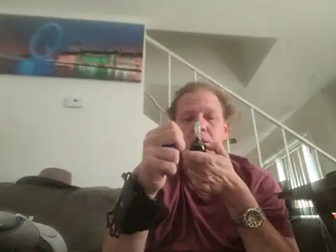 yourMasterisBored's Webcam Show