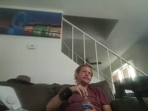yourMasterisBored Show in webcam