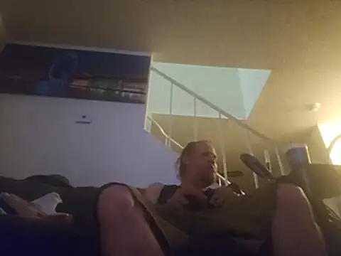 yourMasterisBored Show in webcam