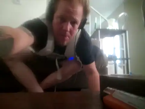 yourMasterisBored Show Webcam