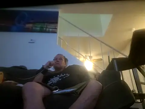 yourMasterisBored's Webcam Show