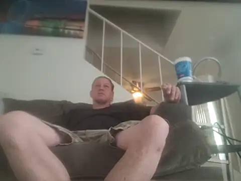 yourMasterisBored Show Webcam