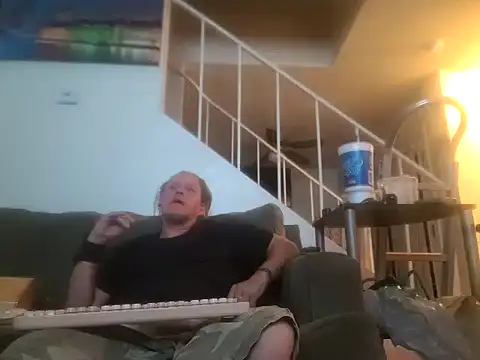 yourMasterisBored Шоу с уебкамера