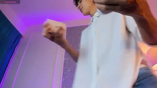 Cheys_Mastのウェブカメラショー