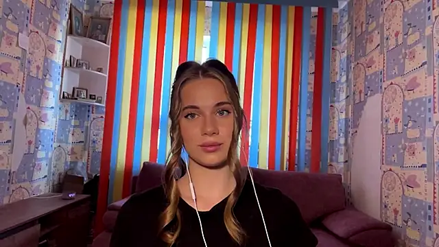 Miss_Blessnyth: απευθείας συνομιλία ΧΧΧ