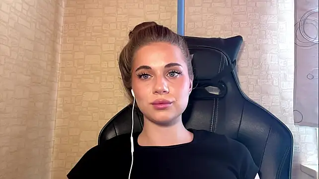 Miss_Blessnyth Adlı Modelin Web Kamerası Şovu