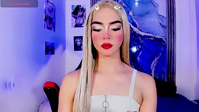 blonde_queen-: διαδικτυακό σόου στην κάμερα