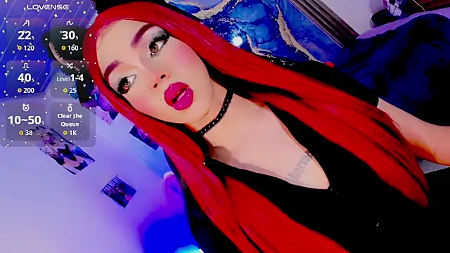 blonde_queen-'s Webcam Show