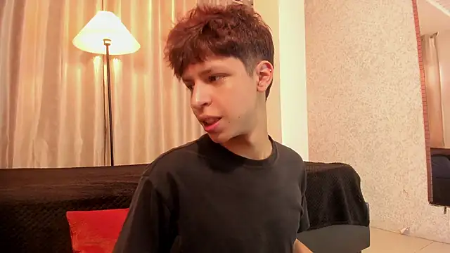 Ethan_qop Adlı Modelin Web Kamerası Şovu