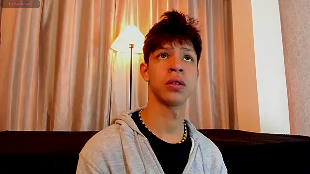 Ethan_qop Show Webcam