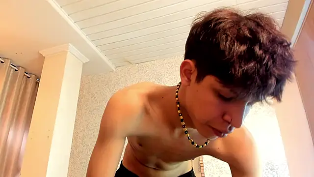 Ethan_qopn Webbikameraesitys