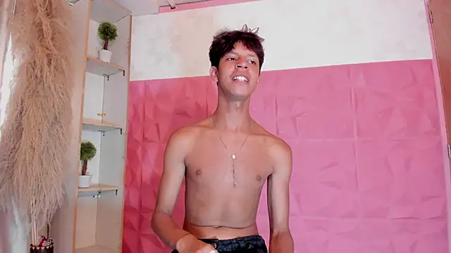 Ethan_qop's Webcam Show