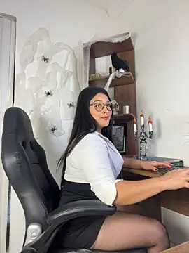 Chat +18 de Aslii_Smith ao vivo