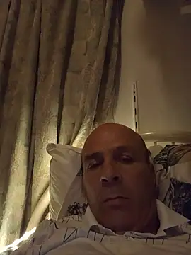 Iulian81's Webcam Show