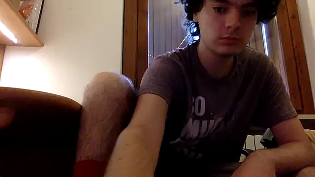davyhairyvelvetdreams Show in webcam