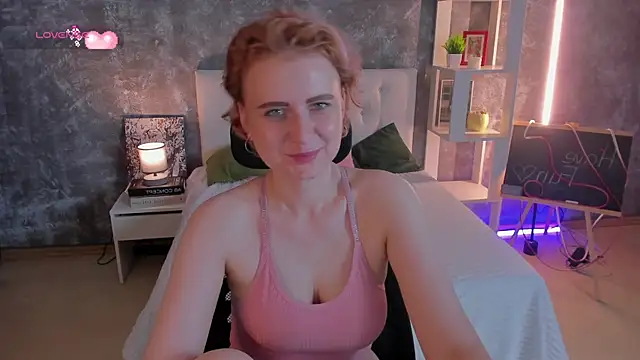 Shiny_Liss Chat XXX in diretta