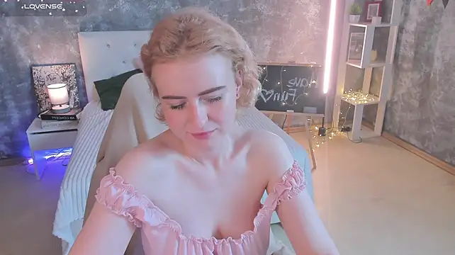 Shiny_Liss Live XXX-Chat