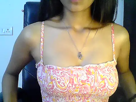 Chat +18 de Hot_Deepansi02 ao vivo
