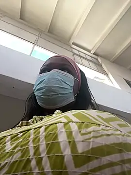 MaskedBootyLicious28 现场XXX聊天
