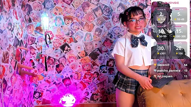 Chat XXX ao vivo de Mini_Rouse