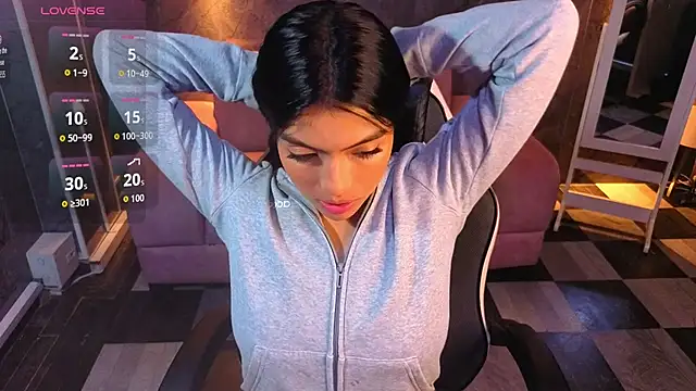 Chatroom XXX en direct de _Charlottee_b