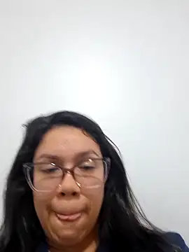 Aila_Phone Live Chatraum