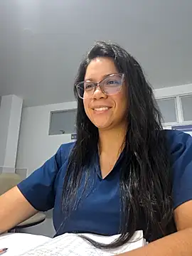 Aila_Phonen Live XXX chat