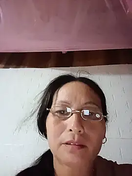 Chat +18 de Cucci07 ao vivo