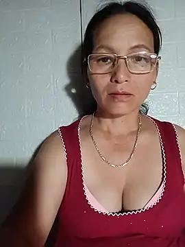 צ'אט XXX בשידור חי של Sexy_cum123