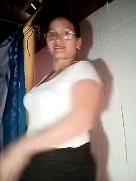 צ'אט XXX בשידור חי של Sexy_cum123