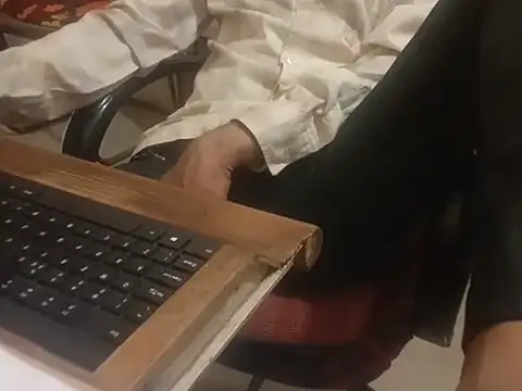 biger_topn Webbikameraesitys