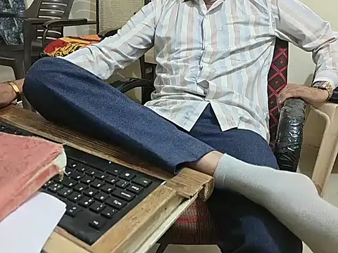 biger_topn Webbikameraesitys