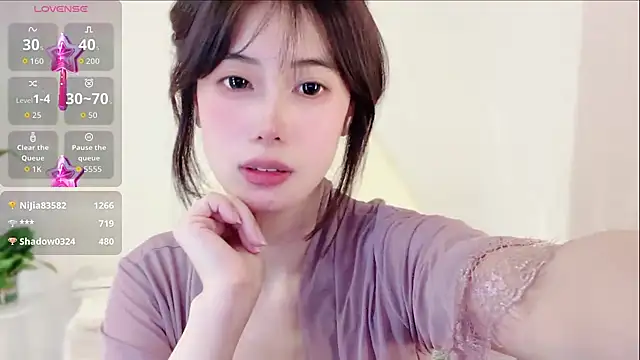 Hello77-234 Show Webcam