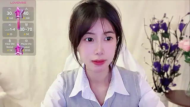 Hello77-234 Show Webcam
