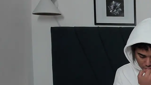 Enzo_love18 Pertunjukan Webcam