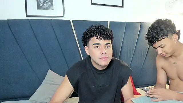 Enzo_love18 Webcam show