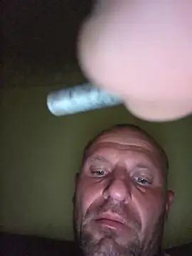 Živá chatovací místnost skizzoboy6