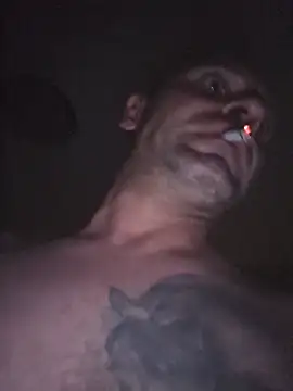 skizzoboy6 Show in webcam