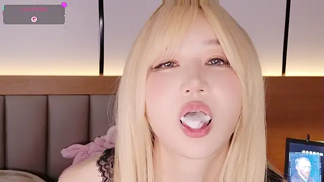 anan_2121 Show Webcam
